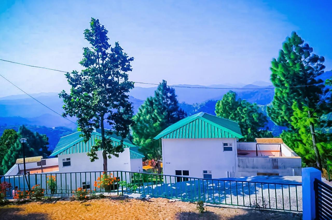 Blue Pine Orchards - Villas Lansdowne Exteriér fotografie